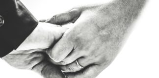 तेरे मेरे बीच